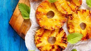 sobremesa com frutas - abacaxi