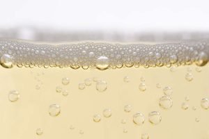 diferença entre frisante, espumante e champagne - capa