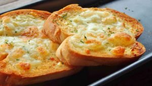 tipos de pão de alho - requeijão
