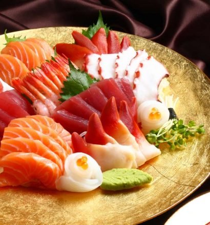 comer peixe cru