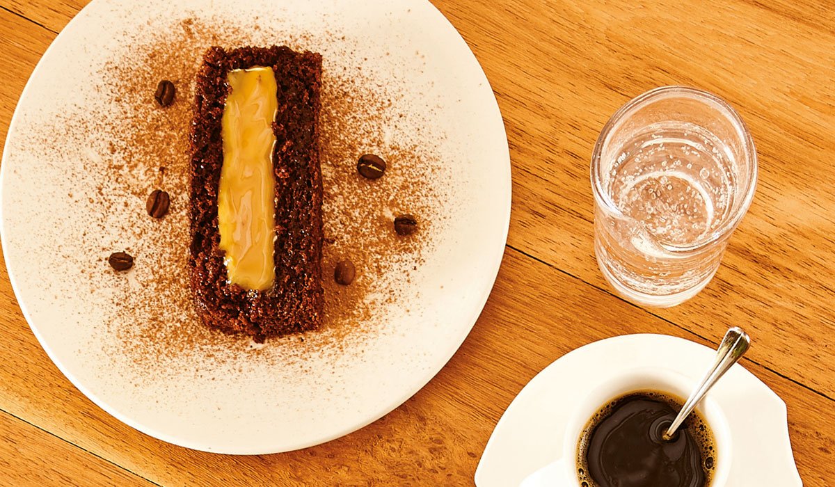 BOLO DE ANIVERSÁRIO CLÁSSICO PARA INICIANTES SABOR DOCE DE LEITE