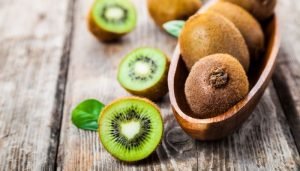 frutas cítricas kiwi
