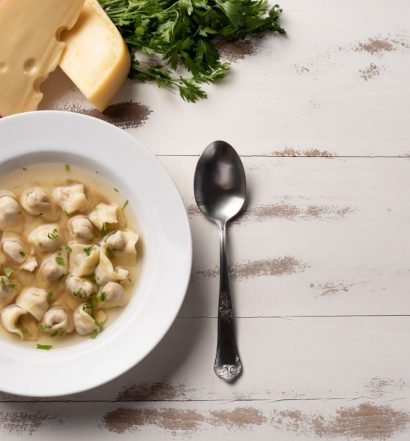 sopa de capeletti