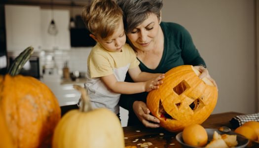 Como fazer uma abóbora de Halloween?