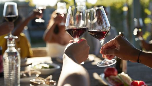 9 benefícios do vinho para a saúde
