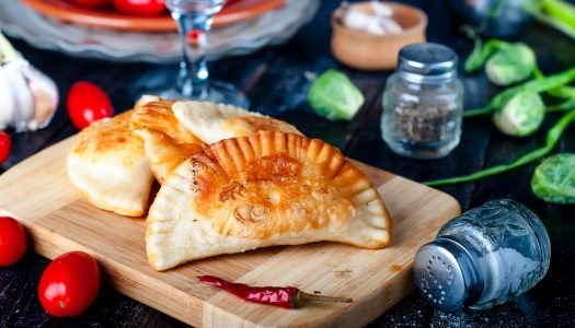 Receita de minicalzone: aprenda a preparar essa delícia caseira