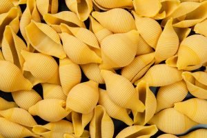 Conchiglione, massa em forma de concha, ideal para recheios.
