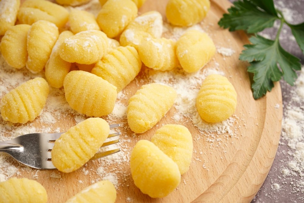Nhoque, massa de batata leve e macia.