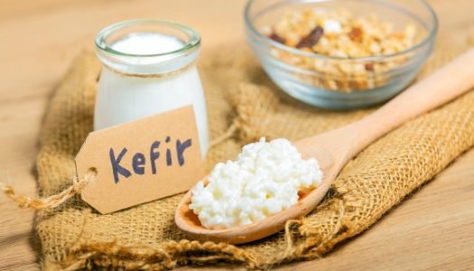 Tudo sobre kefir: aprenda como usar e o porquê de incluir na rotina