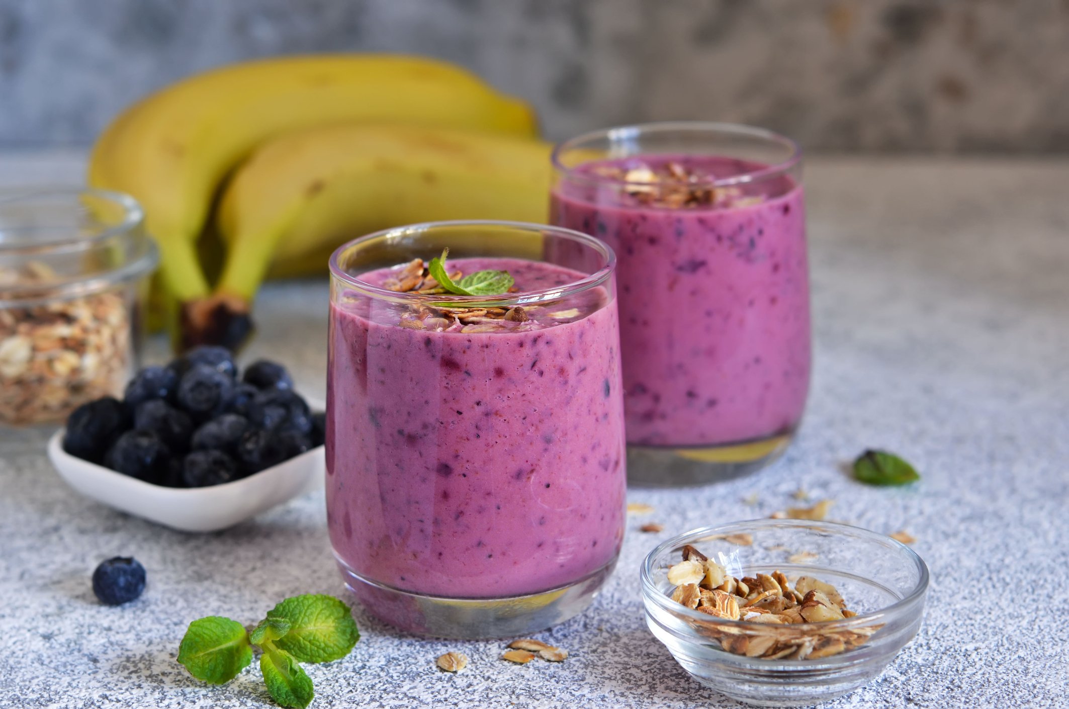 Smoothie de kefir com frutas, uma maneira deliciosa e saudável de consumir kefir